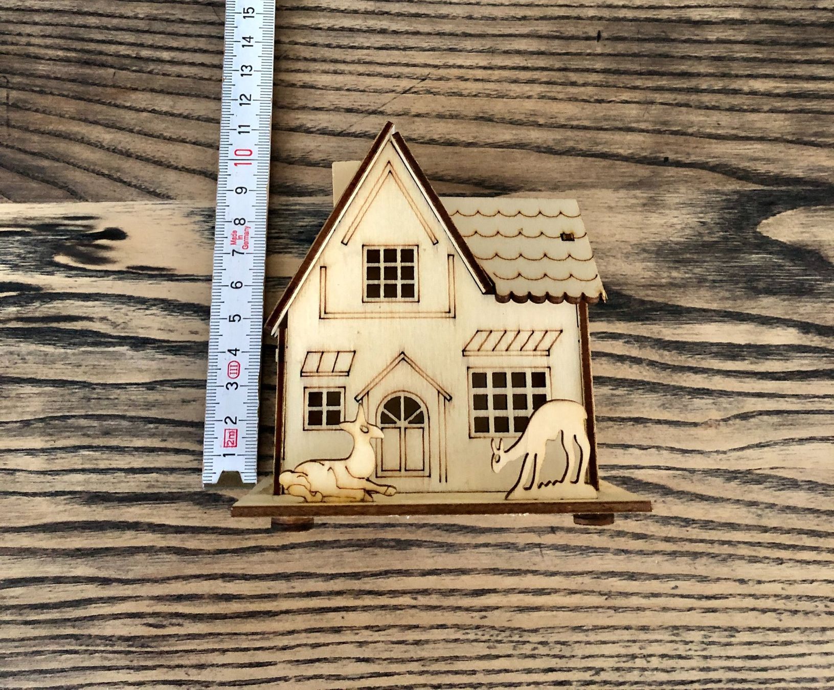 Tutte le decorazioni: Deko Häuschen mit Licht Holzhaus – Nuovo e nell'imballaggio originale da Berg am Irchel venduto da Zweiti_Chance 2