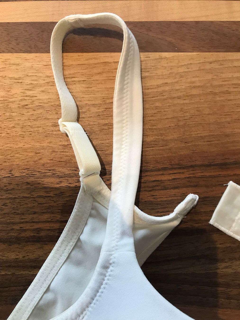 Triumph Altra biancheria intima: BügelBH BH Triumph – Usato da Alpnach Dorf venduto da marvo 1