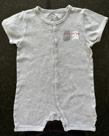 Kätzchen Jumpsuit, Grösse 86/92, Top Zustand!