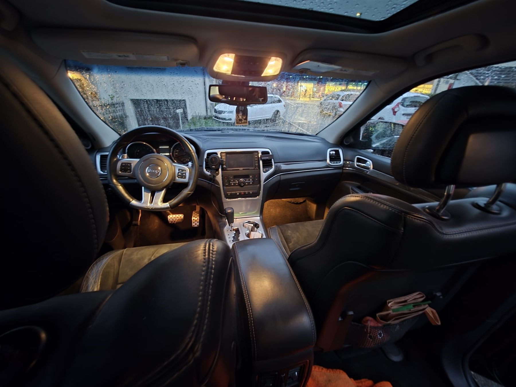 Jeep Autos: Jeep Grand Cherokee SRT🔥 – Gebraucht aus Schübelbach von Streiff98 7