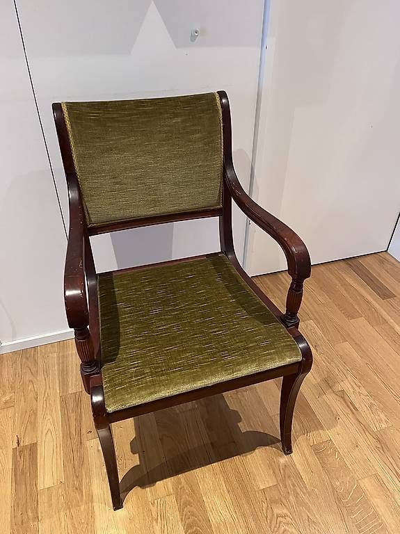 Sedie: Antiker Biedermeier Stuhl aus Holz mit Samt bezogen – Usato da Kriens venduto da Giuli-etta 1