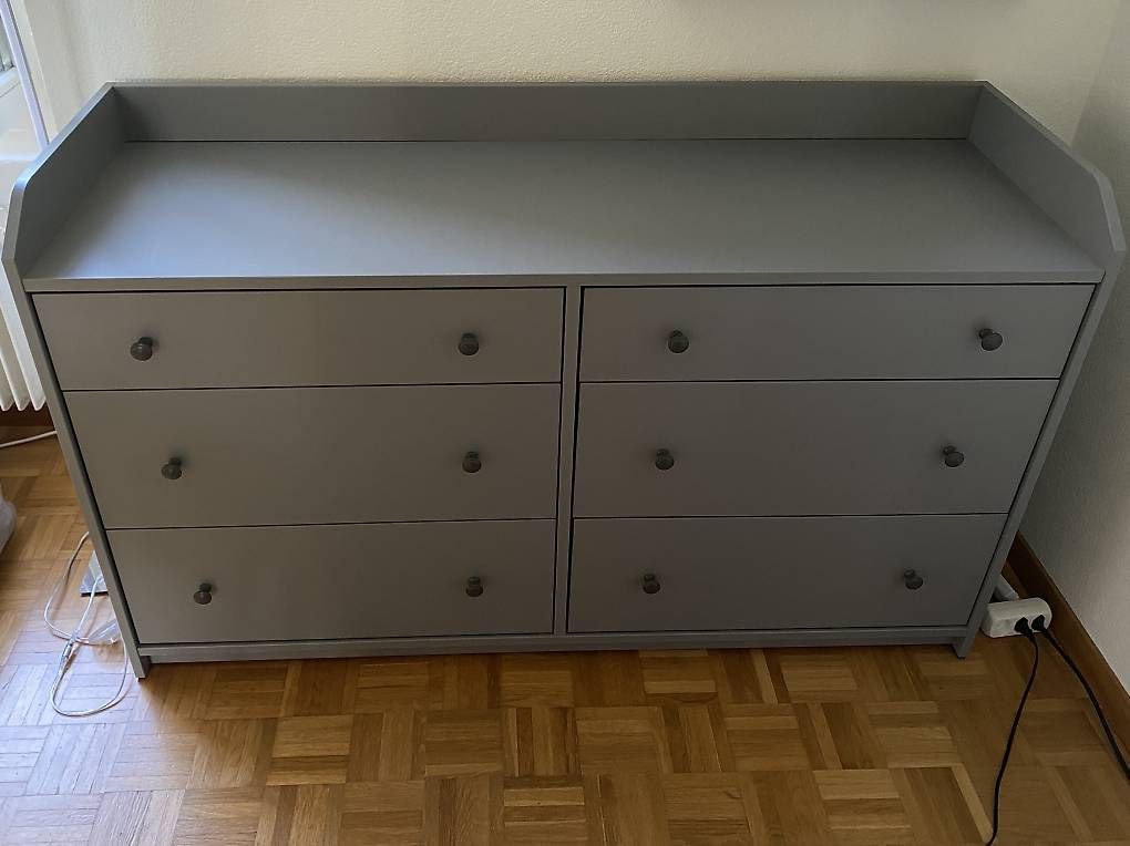 Ikea Cassettiere: Commode 6 tiroirs gris - 138x84 - super bon état – Usato da Biel/Bienne venduto da Bibsou