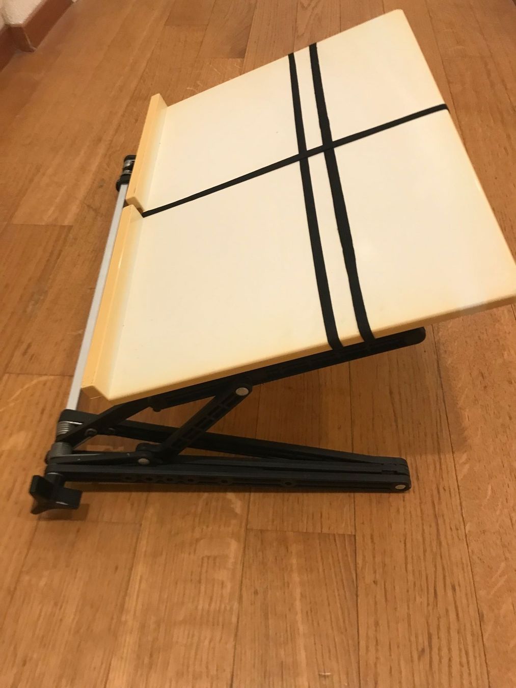 Medizinische Geräte: Leseständer - Able Table – Gebraucht aus losone von china06 3