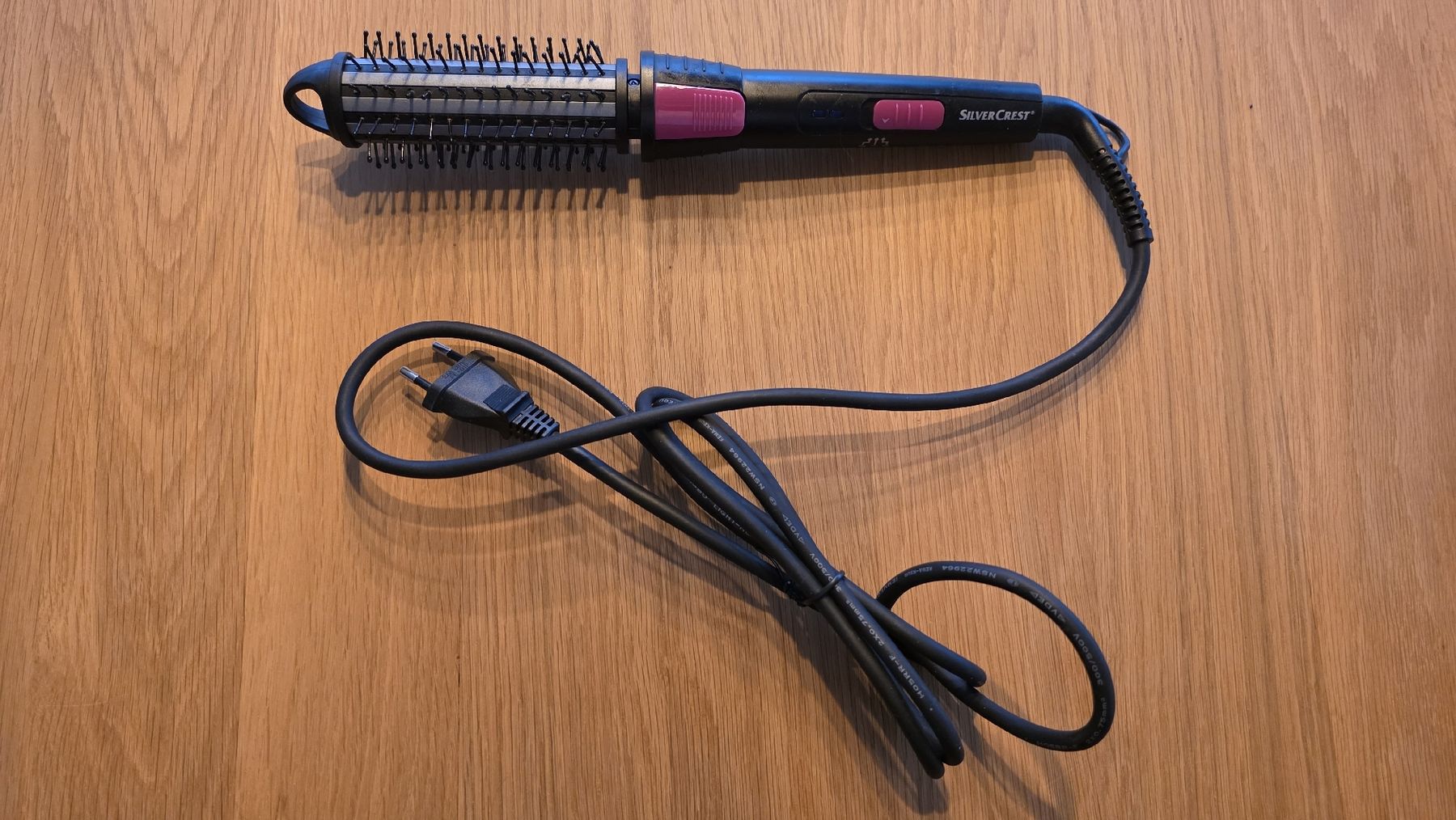 SilverCrest Produits de soins capillaires: SilverCrest Warmluftbürste / Stylingbürste – gebraucht – D'occasion à Lohn-Ammannsegg par Therealgodfather 2