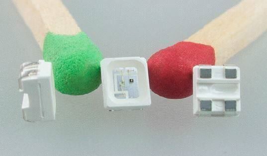 Modellini di ferrovie: SMD SIGNAL LED PLCC4 3528 2-chip ROT GRÜ – Nuovo e nell'imballaggio originale da Illnau venduto da capoeira64