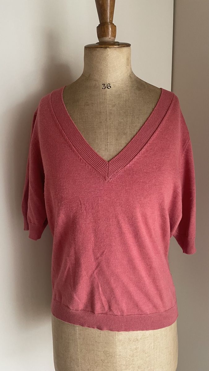 Maglioni & Felpe: Sommerlicher Pullover, Grösse 38,  V-Ausschnitt – Usato da Oberwil BL venduto da another-day-of-sun