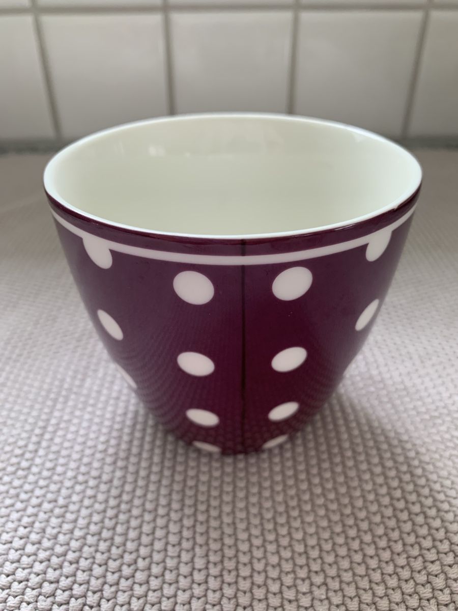 Greengate Tassen: Latte Cup Becher von Greengate plum – Gebraucht aus Ellikon an der Thur von Bali1999