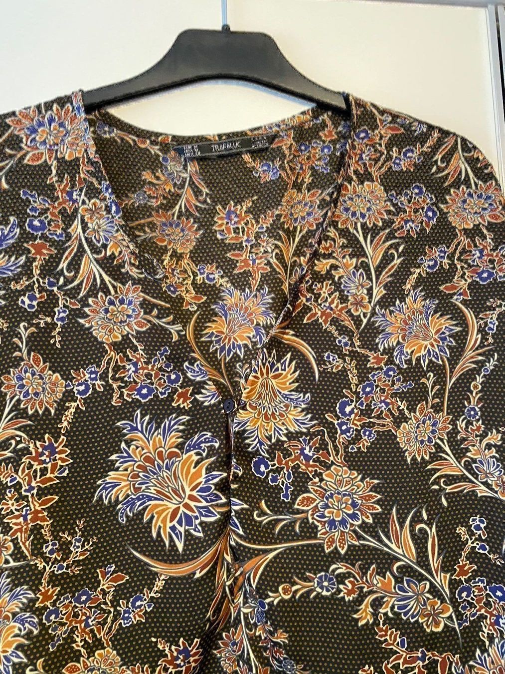 Zara Blusen: Damen Bluse von ZARA gr. M – Gebraucht aus Pfungen von Outlet64 1