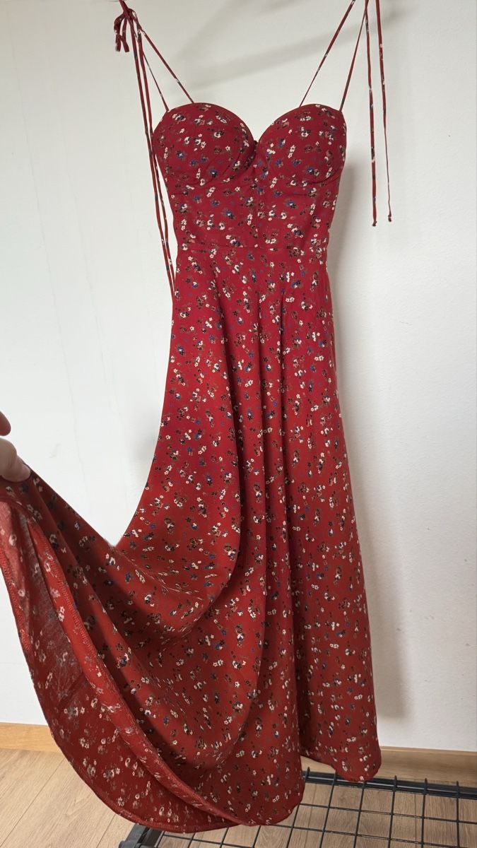 Kleider: Wunderschönes Sommerkleid. Neu – Neu (gemäss Beschreibung) aus Schaffhausen von R_Muzh