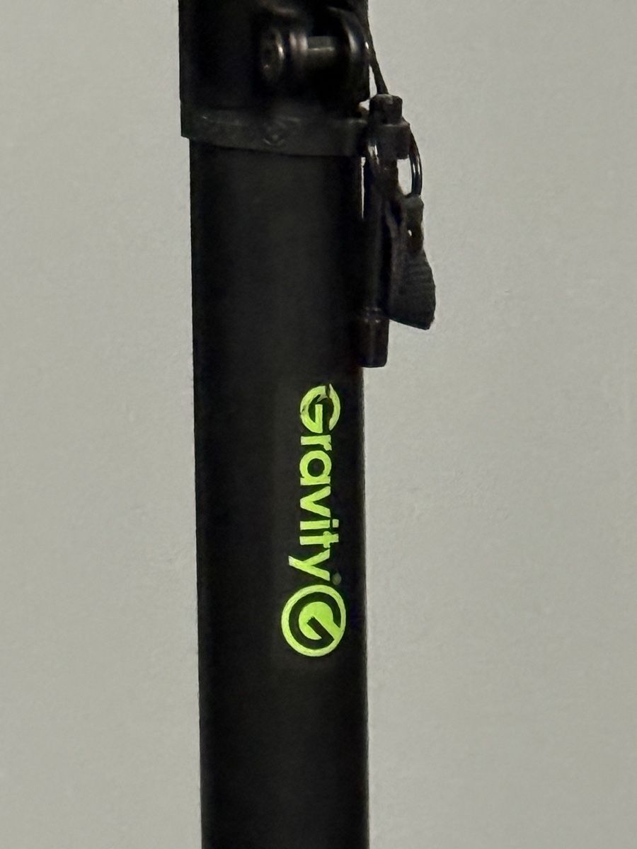 Supports pour instruments & partitions: Nowsonic Umbrella Reflexionsfilter + Gravity Mikrofonständer – Neuf (Voir description) à Rain par grmv 5