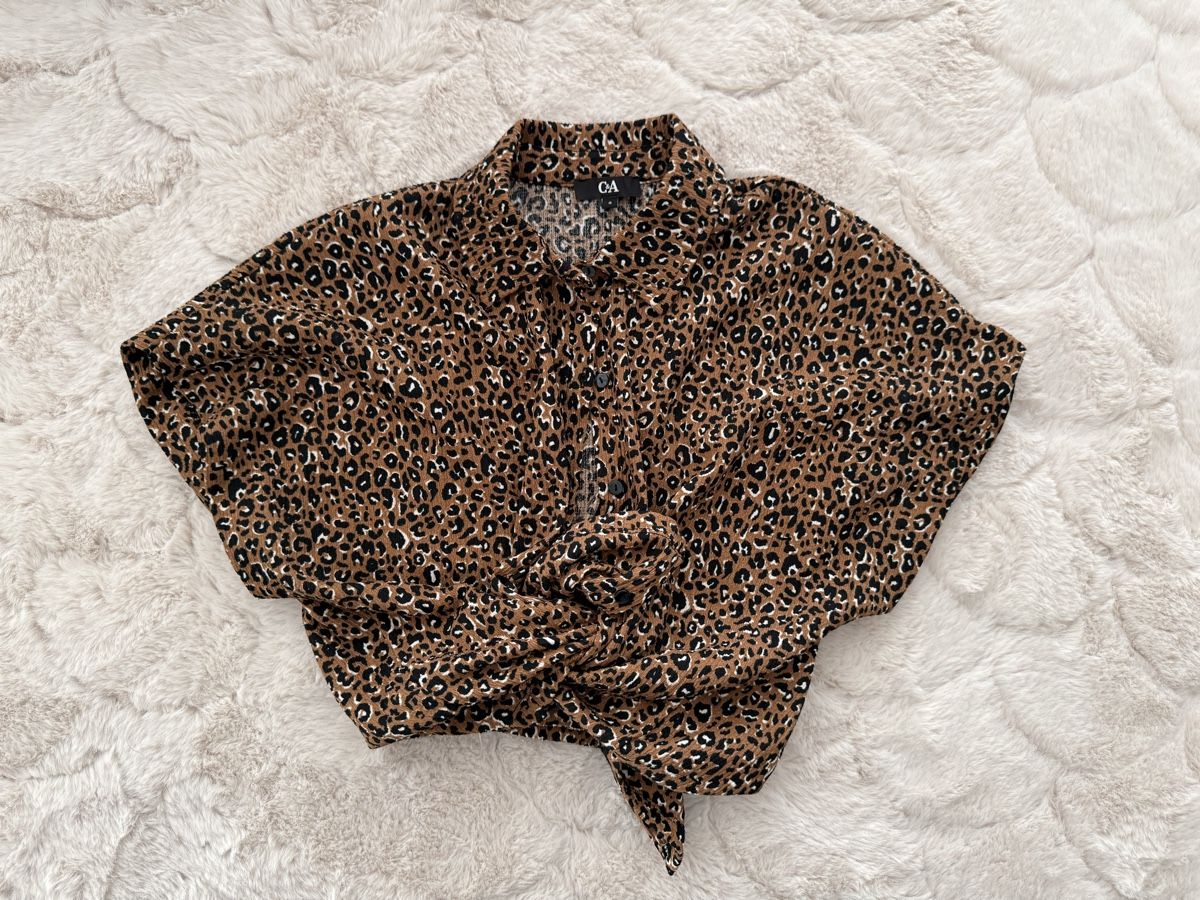 C&A Blusen: Bluse mit Leomuster – Neu (gemäss Beschreibung) aus Dietikon von turicum_77 1