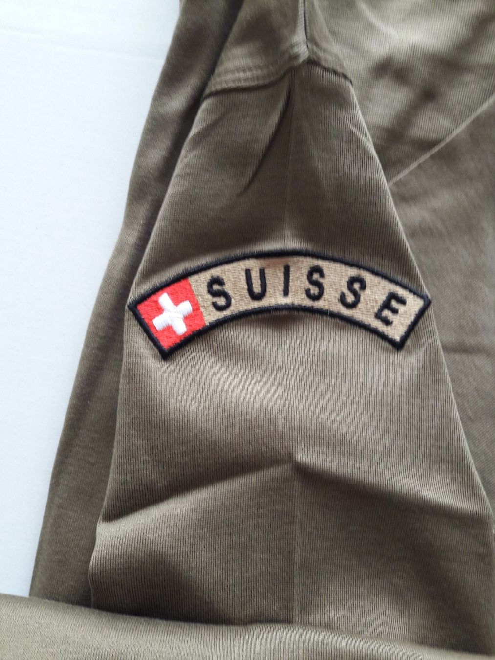 Schweizer Armee T-shirt: T - Shirt Schweizer Armee – Nuovo (secondo la descrizione) da Ostermundigen venduto da swatch14 1