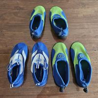 Badeschuhe Grösse 2 Paar 32 und ein Paar 34