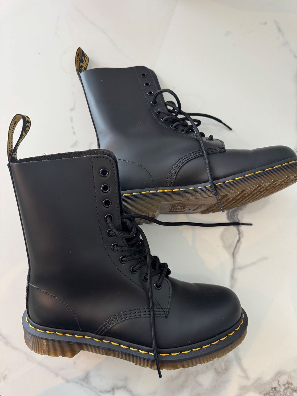 Dr. Martens Scarpe da uomo: Doc Martens 1490 Smooth Gr. 40 – Usato da Rümlang venduto da selina_koenig 2