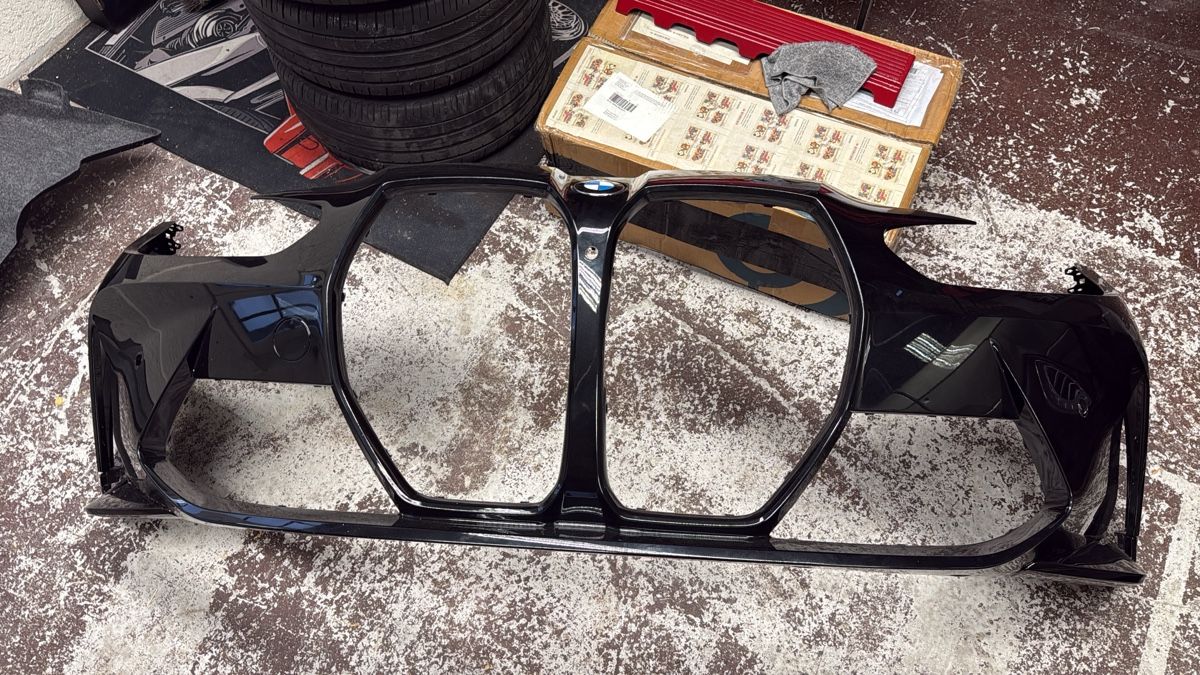 BMW Tutti pezzi di ricambio auto: BMW M3/ M4 Stossstange vorne – Usato da Wetzikon ZH venduto da HD2004