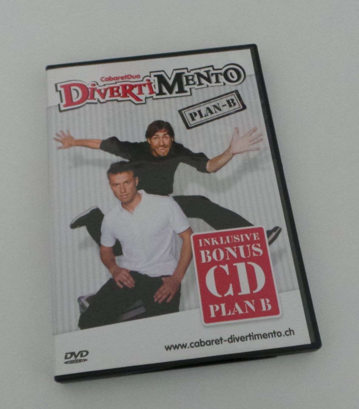Tutti i DVDs: DVD "Divertimento Plan B" inkl. Bonus CD – Usato da Flamatt venduto da Tattoo18
