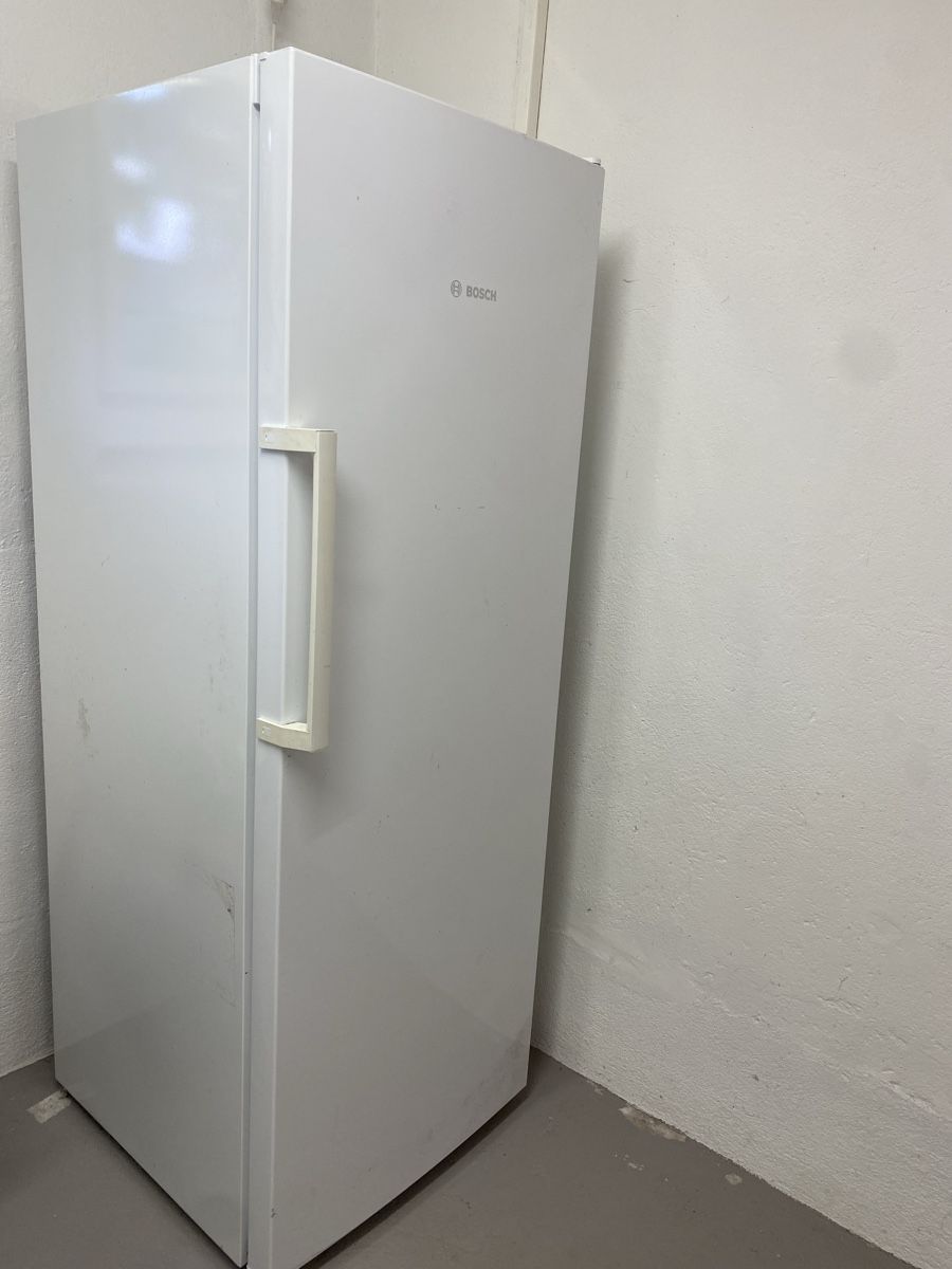 Congélateurs: Bosch electronic Gefrierschrank – D'occasion à burgdorf par kaethiduebi