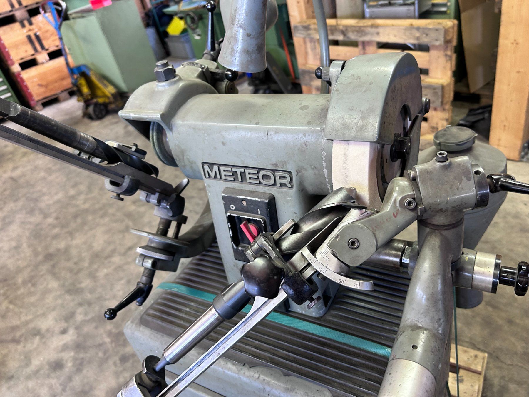 Toutes les machines: METEOR Bohrerschleifmaschine – D'occasion à Münchenstein par fransch 5