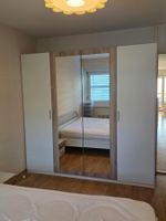 Armoire à habits