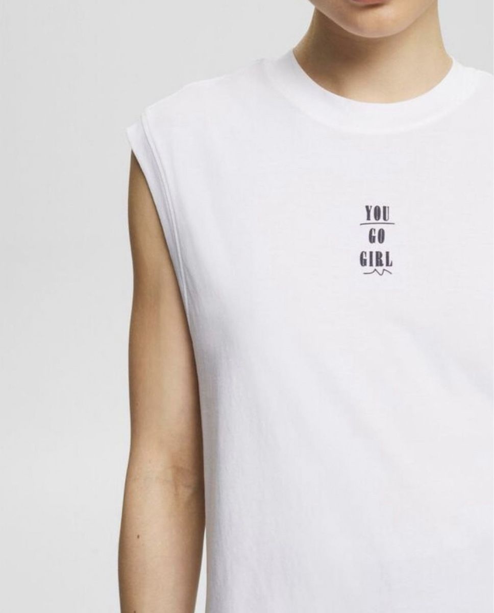 Esprit Tops: T-Shirt mit Print – Neu und originalverpackt aus Wittenbach von bes_k8vr 5