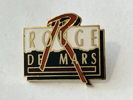 1 Pin Rouge de Mars