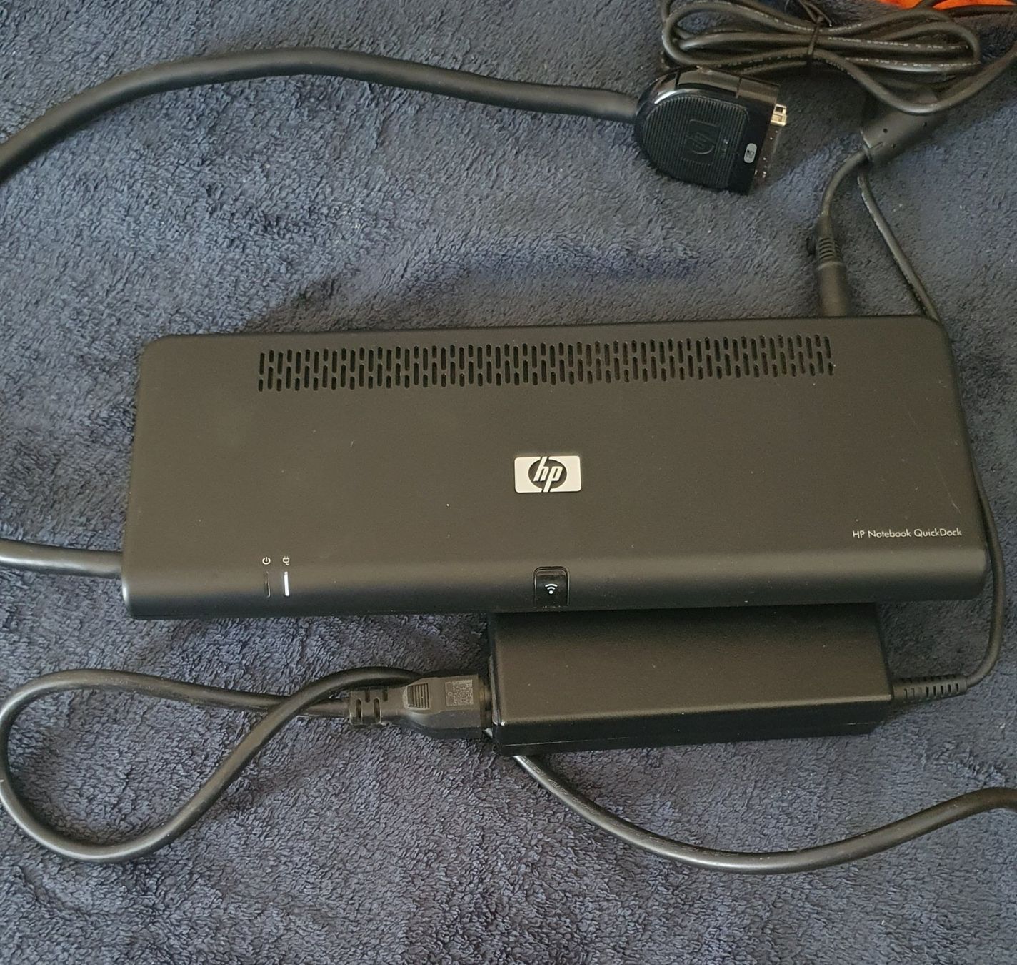 Hewlett Packard Docking station: HP notebook quick dock – Usato da Servion venduto da meno999 5