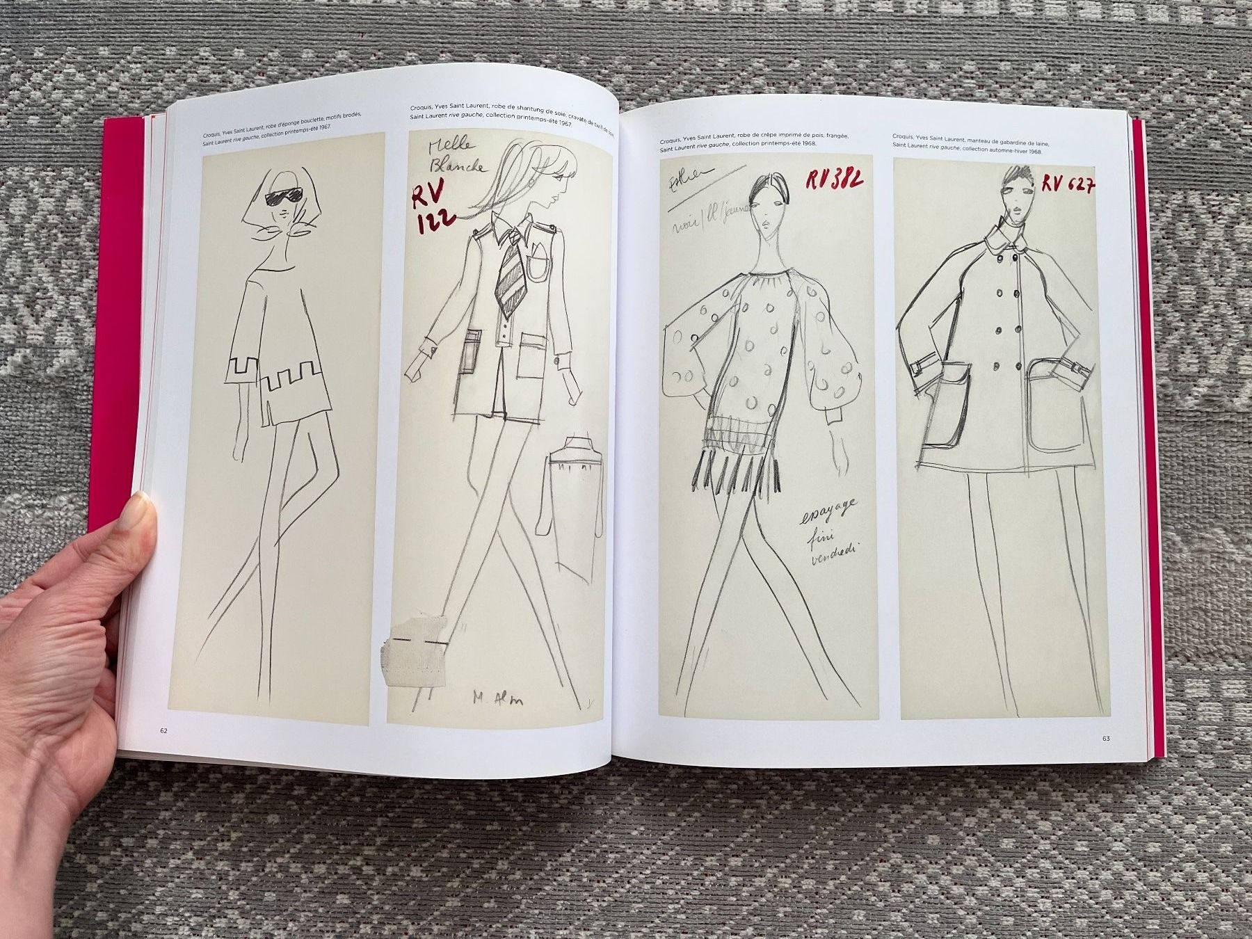 Libri: Saint Laurent rive gauche, la révolution de la mode – Usato da Lausanne venduto da Kinga_Shopaholic 7