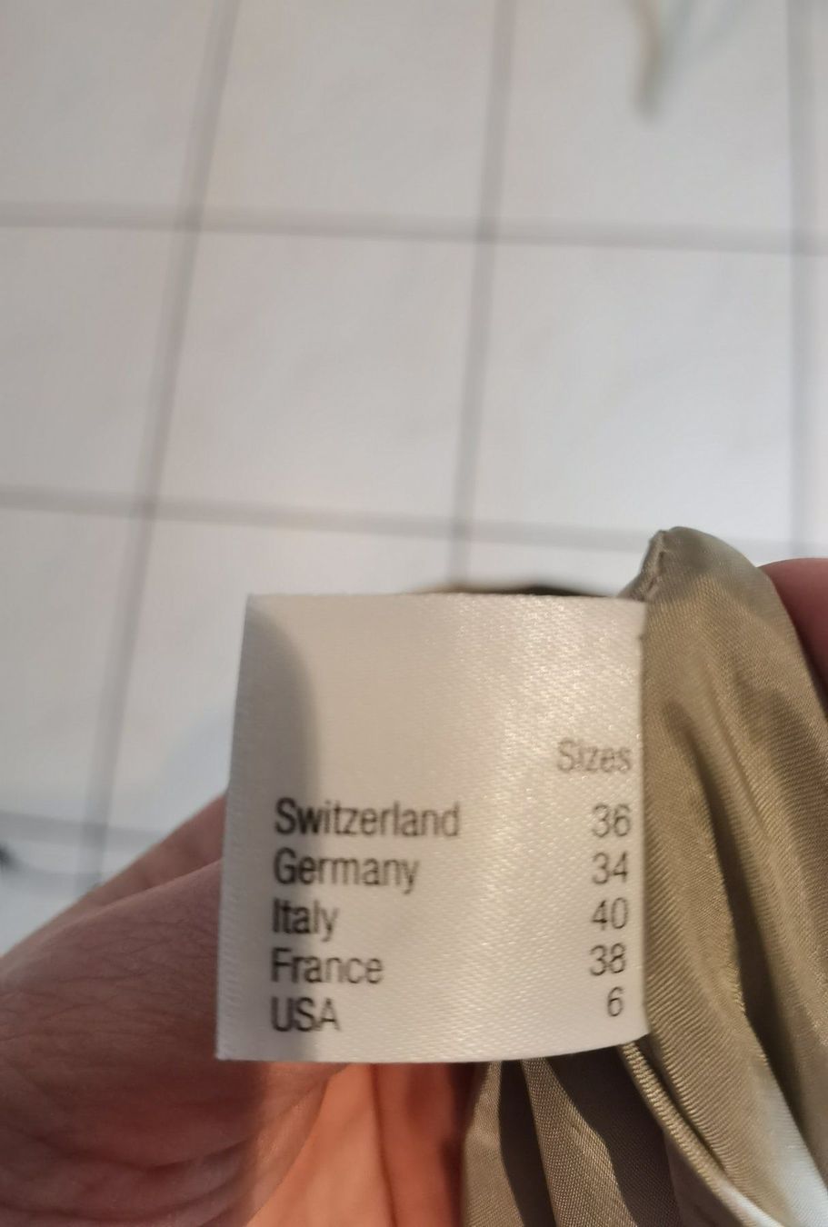 Röcke: Jupe von VETEMENTS – Gebraucht aus Uerkheim von Justi.y 2