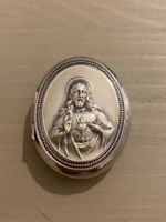 800 Silber Pillendose mit Herz-Jesu-Darstellung