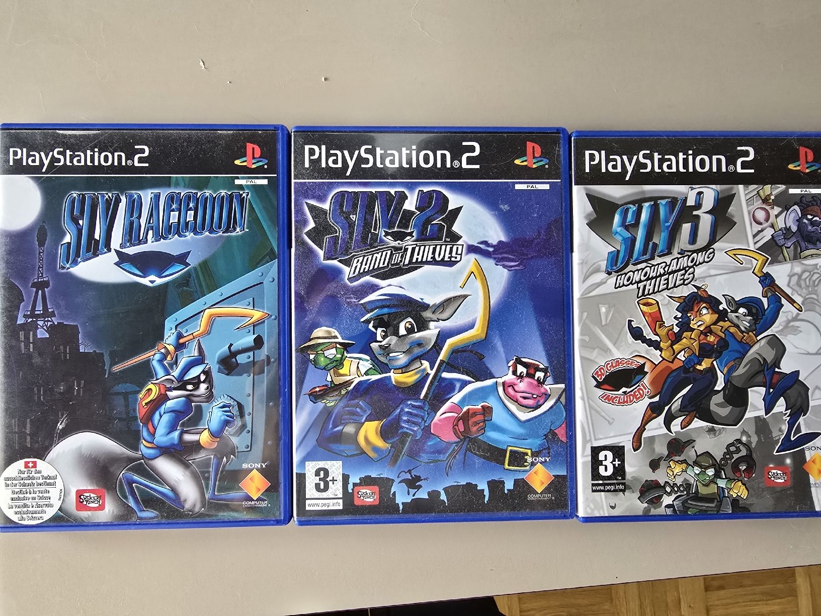 sly raccoon 1,2,3 ps2 (D'occasion) à Tramelan pour CHF 49 – avec ...