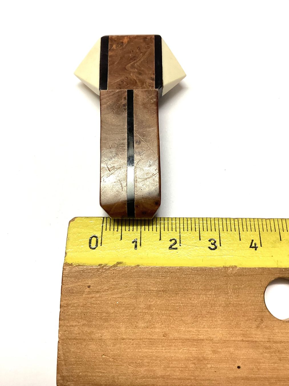 Spille & Fermagli: Art-Deco Clip-Brosche, Bakelit, Thujaholz, Designerstück – Usato da Eglisau venduto da mar_5rn2 5