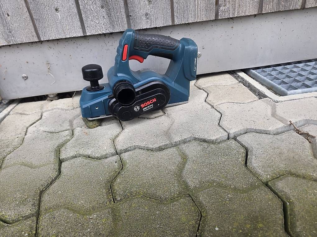 Tutti gli attrezzi: Bosch Pro 18V-li Handhobel – Usato da Adlikon b.Regensdf venduto da Gwerd96 1