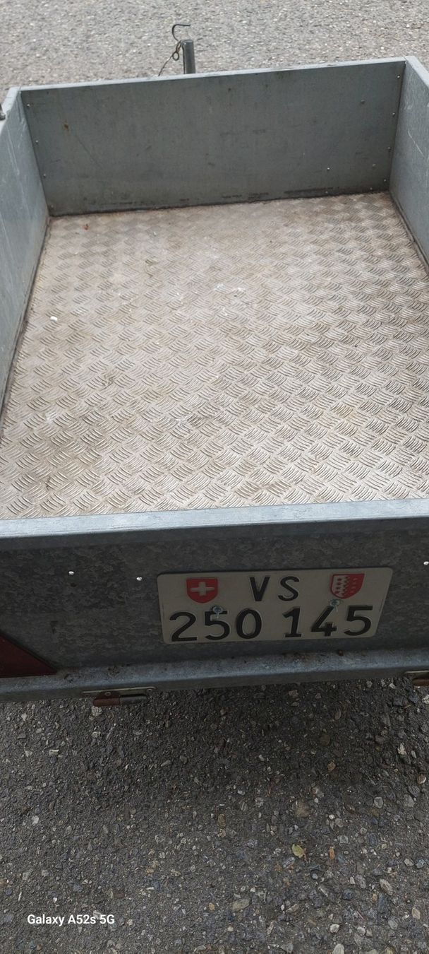 Rimorchi: Autonhänger mit Alu Riffelblechboden – Usato da vouvry venduto da johnny410 1