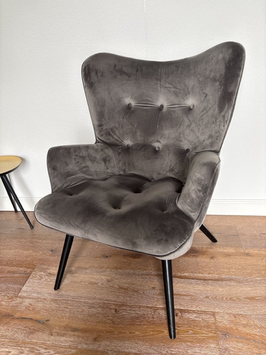 Kare Poltrone: Kare Design Sessel Vicky Samt Grau – Usato da Uitikon Waldegg venduto da Tatawlk
