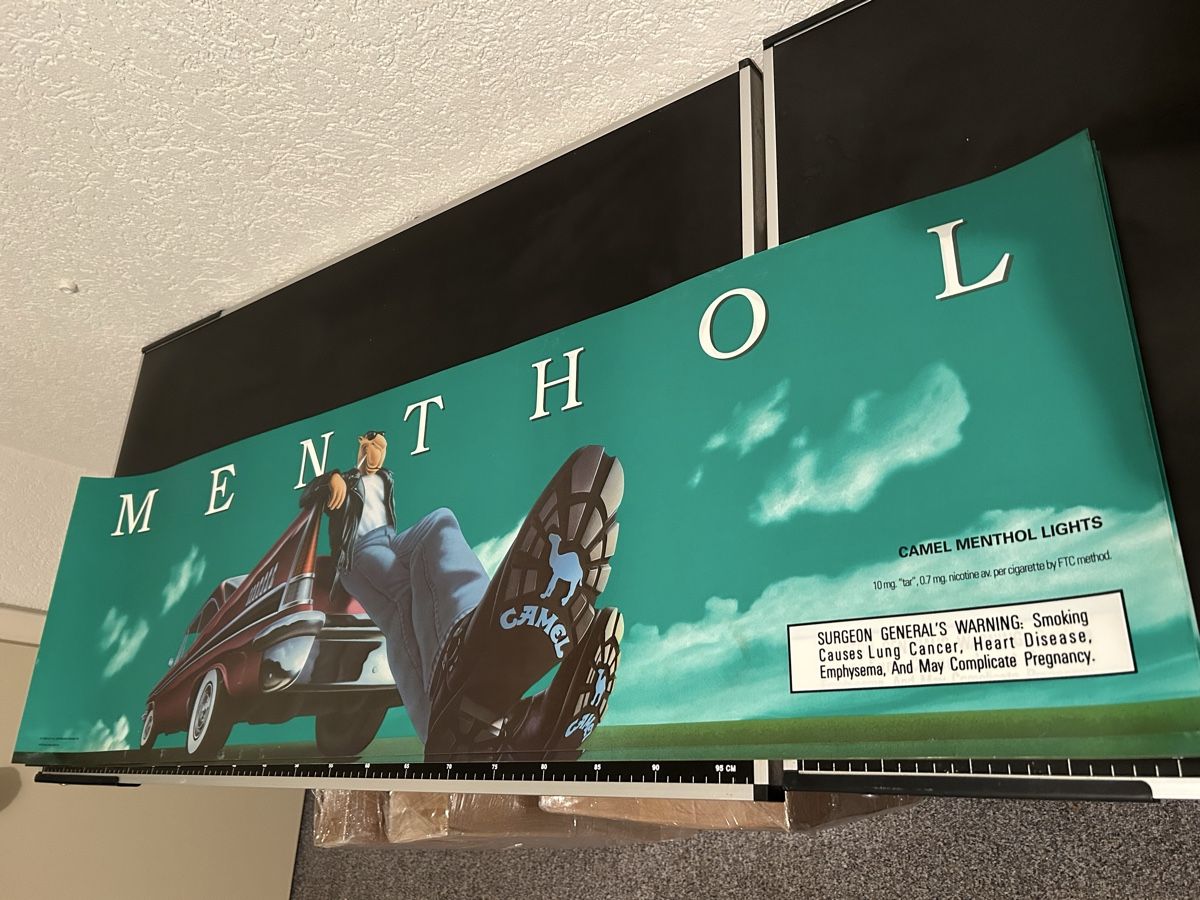 Tabac à priser: Joe Camel Menthol Poster – D'occasion à Schliern b. Köniz par Trebesch 2