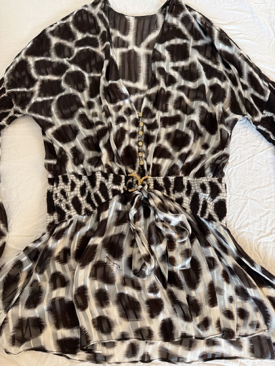 Roberto Cavalli Camicette: Roberto Cavalli 100% Seidenbluse – Nuovo (secondo la descrizione) da Fribourg venduto da DayaneH. 1