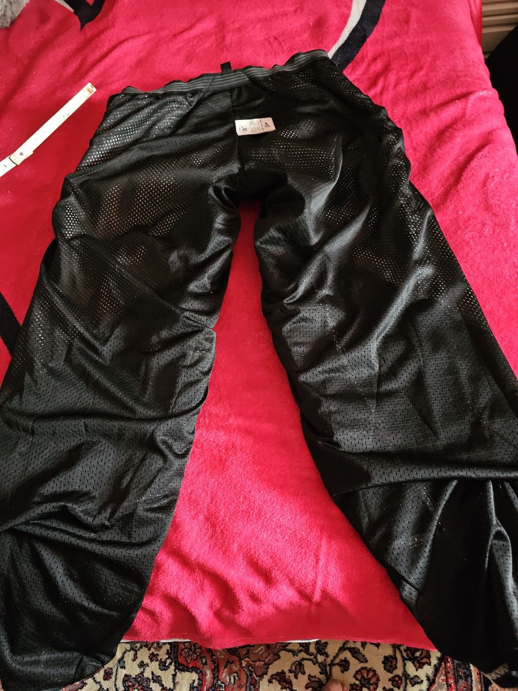 Pantaloni: Töff Hosen 38 – Usato da Egerkingen venduto da sirod05 7