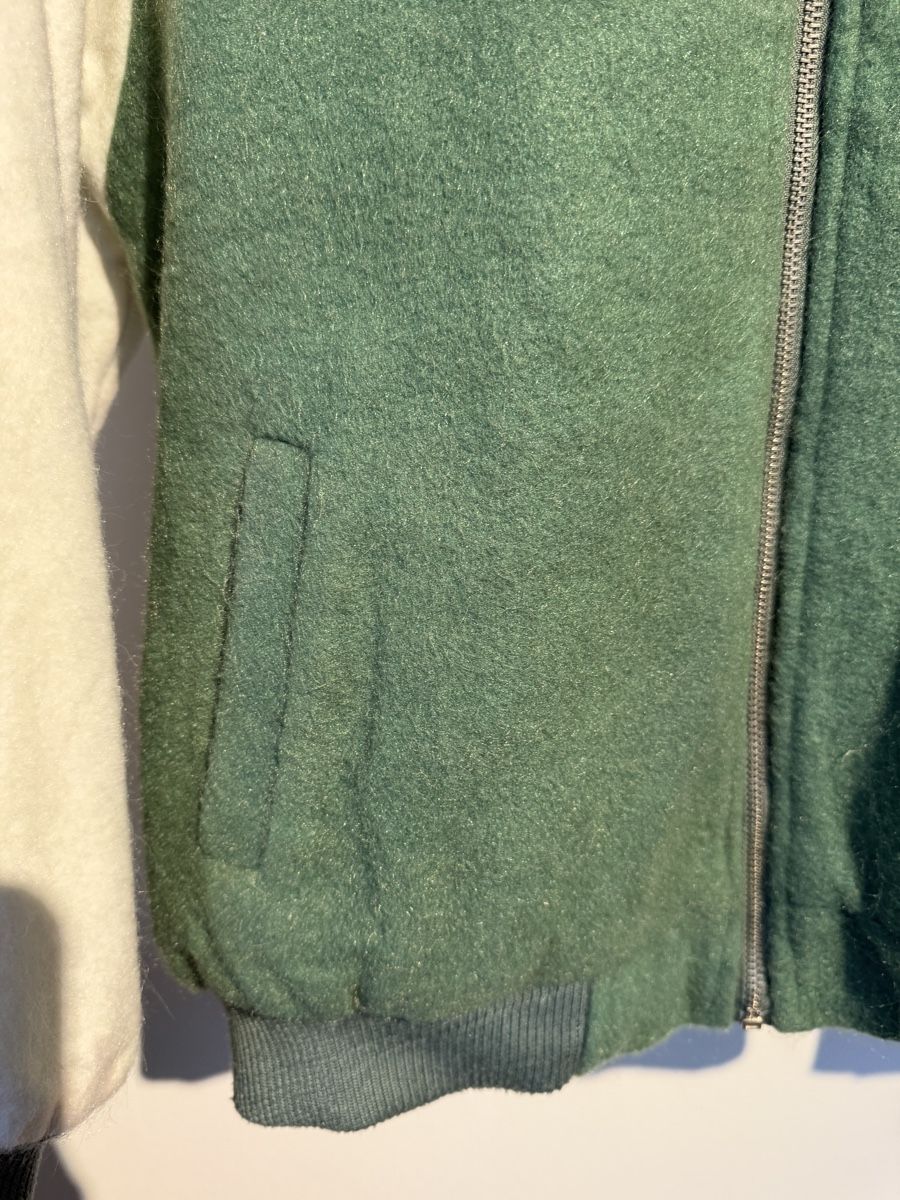 Vestes: Stylish Green Wool Bomber Jacket – D'occasion à St. Gallen par trxcy 1