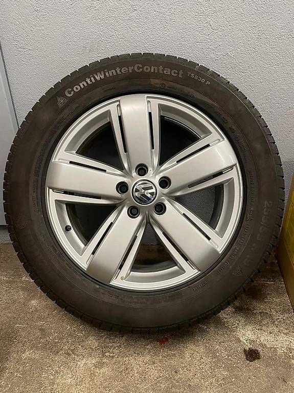 Pneus & Roues: VW Amarok Winterräder-Komplettsatz – D'occasion à Mellingen par reussgarage 2