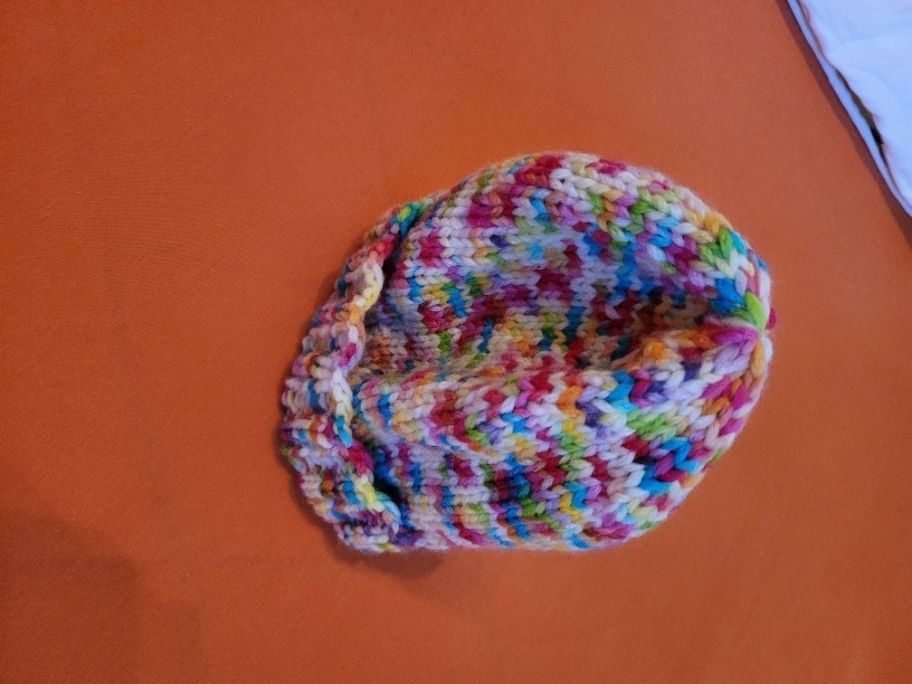 Sonstige Damenmode: Modische Wollkappe, selbst gestrickt – Neu (gemäss Beschreibung) aus Altdorf UR von Nordwing 1