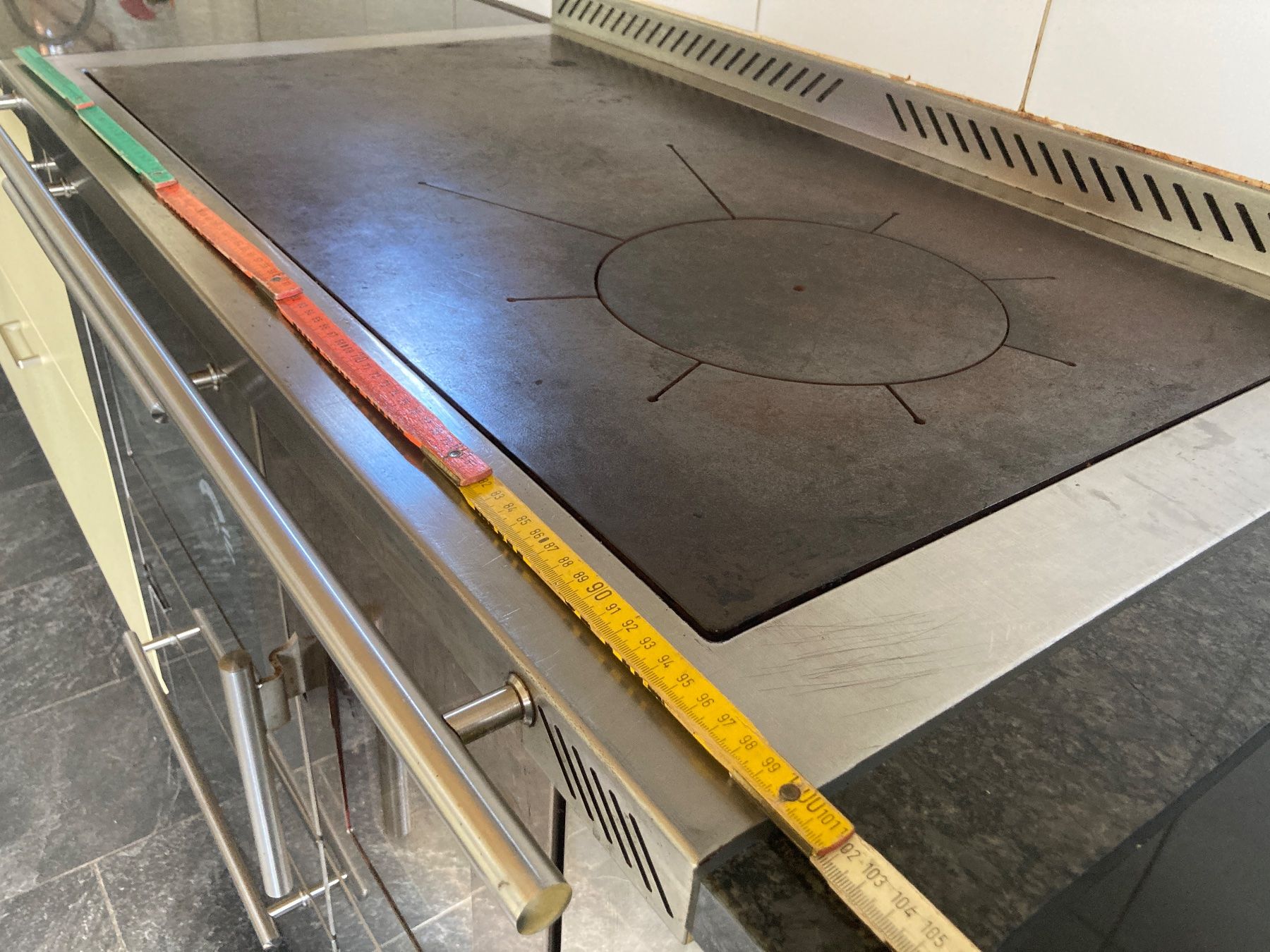 Tiba Cucine: TIBA Herd von Greithwald – Usato da Kerns venduto da cyro7777 6