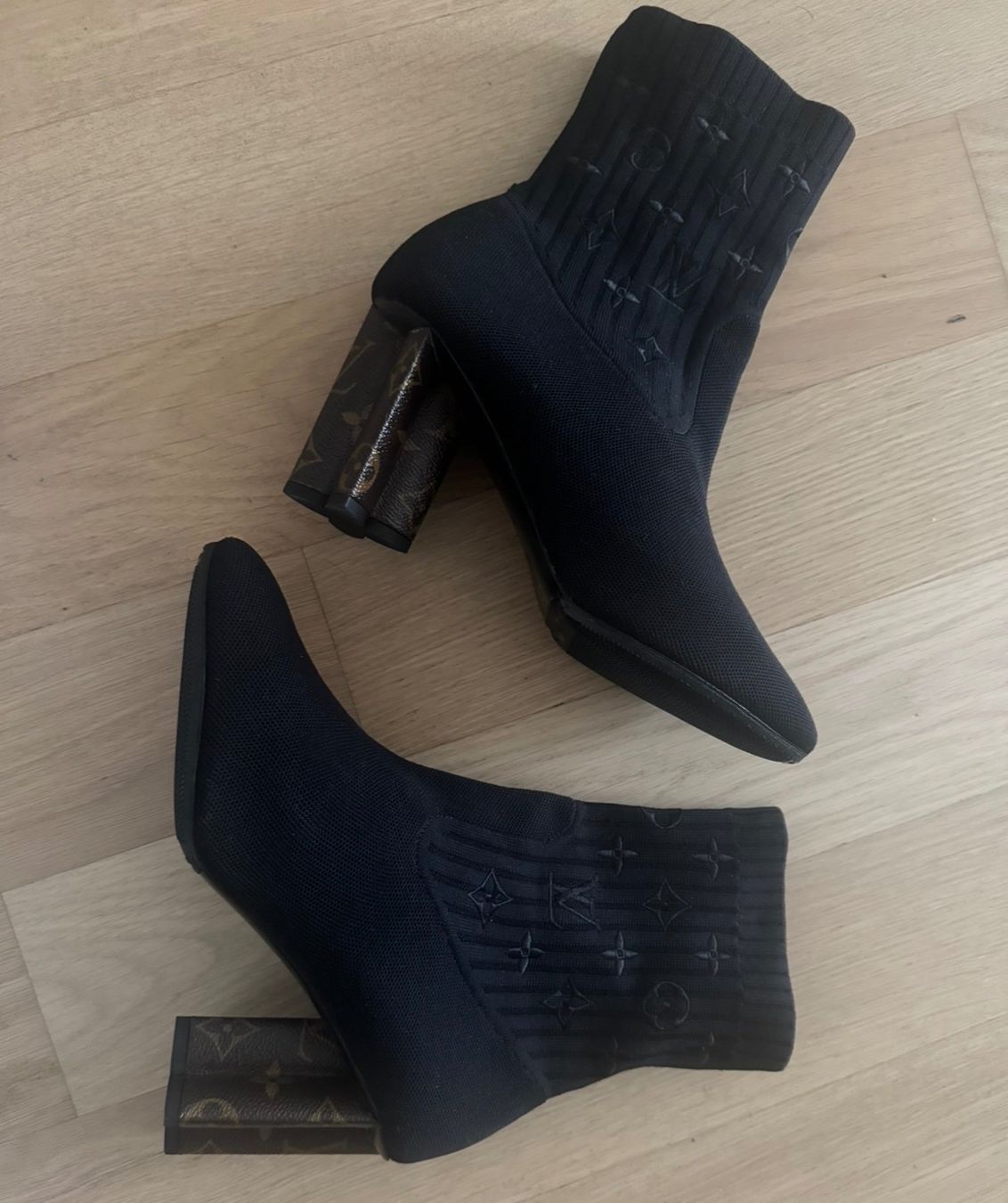 Louis Vuitton Chaussures femmes: Louis  Vuitton Silhouette Ankle Boot 39.5 – Neuf (Voir description) à Kilchberg ZH par atlanticpacific 5