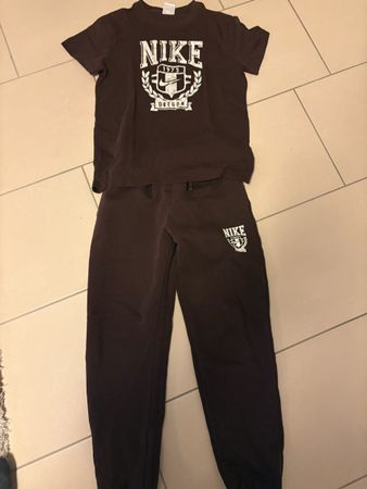 Nike Trainingsanzug, Gr. 137-146 vintage style