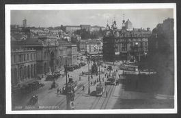 Zürich Bahnofplatz mit Trams und Kutschen