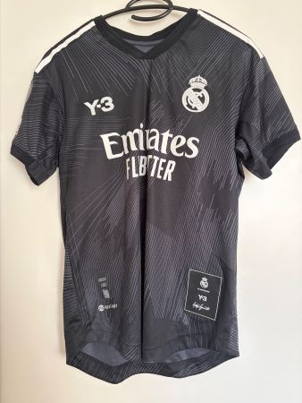 Real Madrid Y-3 Trikot Vini Jr.