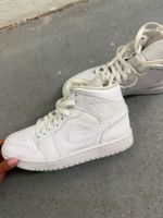 JORDAN WMNS AIR JORDAN 1 MID
