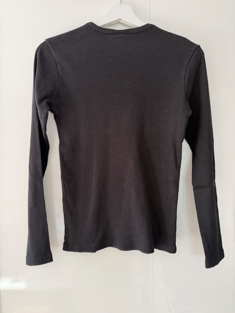 Lamarel Top: Lamarel ribbed black long sleeve top – Nuovo (secondo la descrizione) da Uster venduto da Monika_OB 5