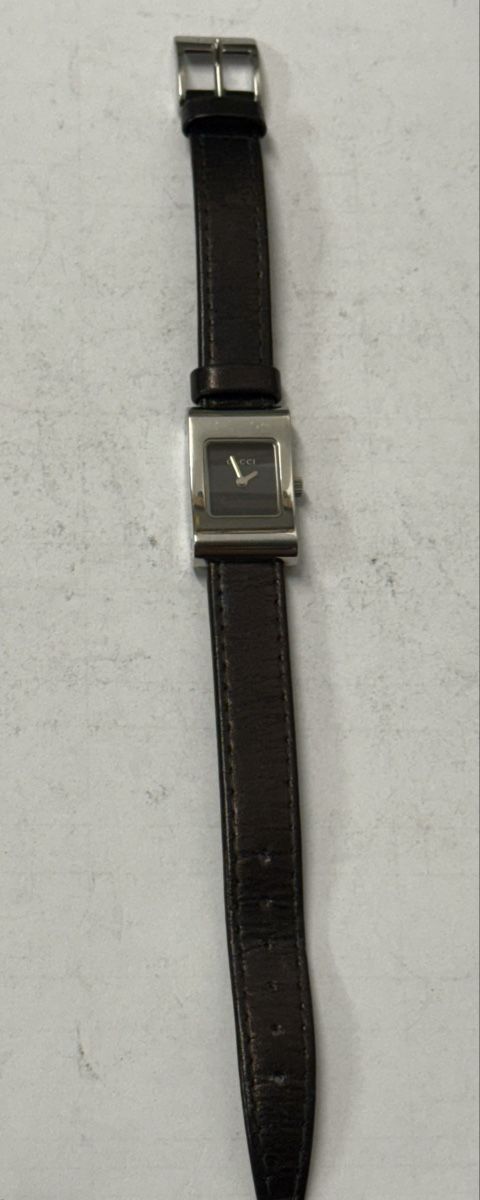 Gucci Orologi: Original Gucci Damenuhr, Swiss Made – Usato da Zürich venduto da daki81