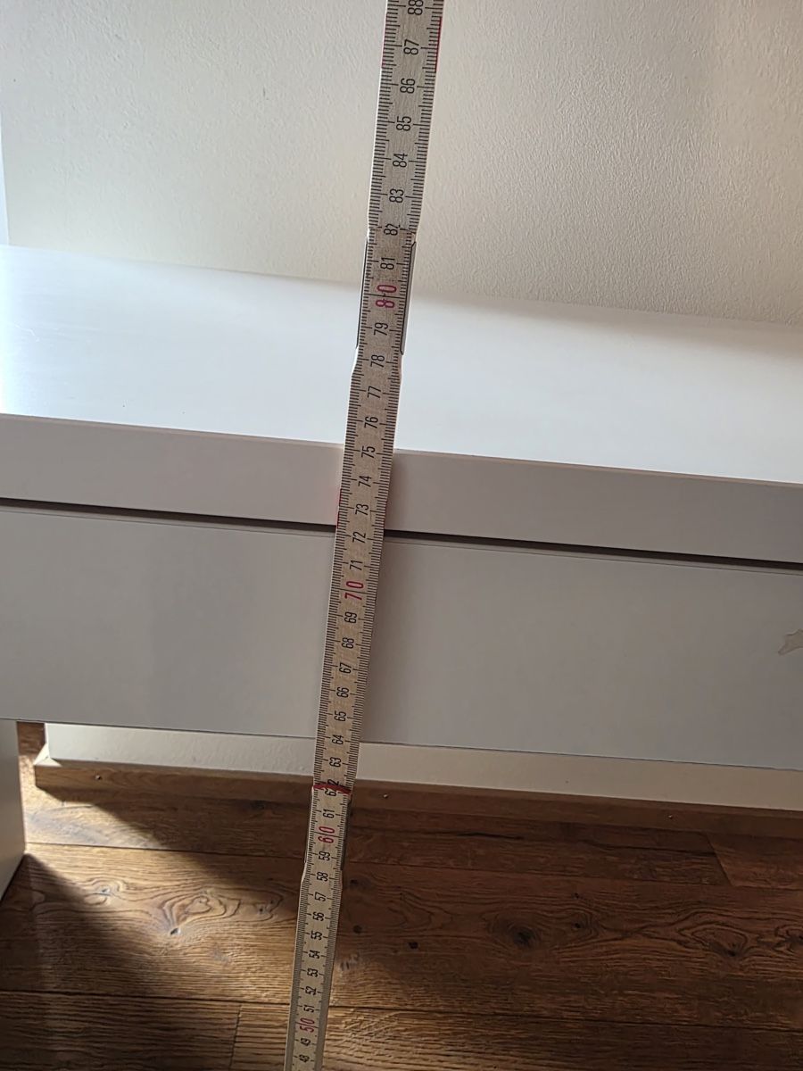 Ikea Schreibtische: Schreibtisch weiss mit Schubladen  – Gebraucht aus Oberentfelden von rom_tg9s 6