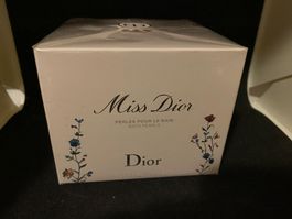 Perles pour le bain Miss Dior